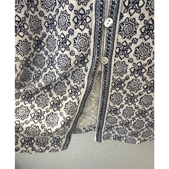 J. Jill Women's Blue White Geometric Print V-Neckline Sleeveless Blouse Large - Picture 8 of 9